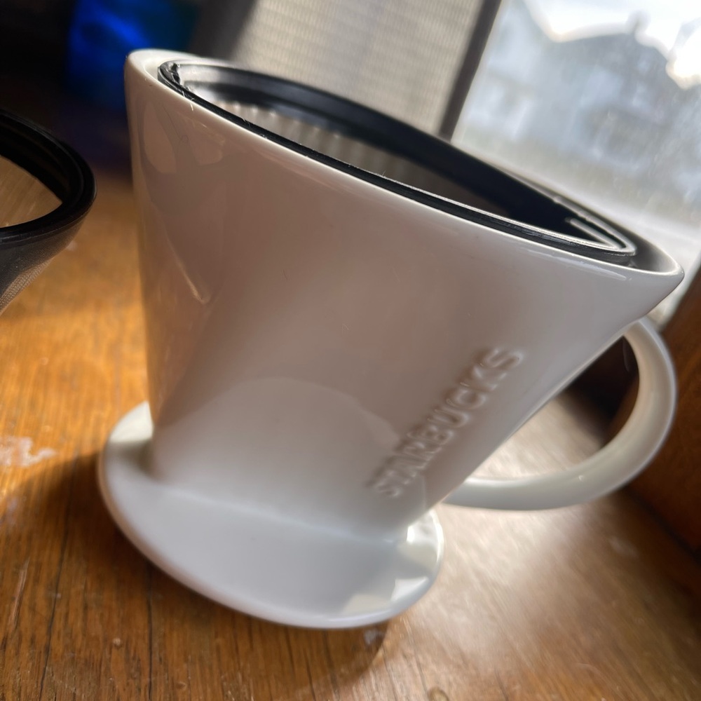 Starbucks White and Black Coffee Dripper